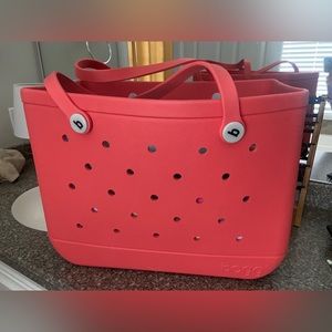 Original Bogg Bag in Coral